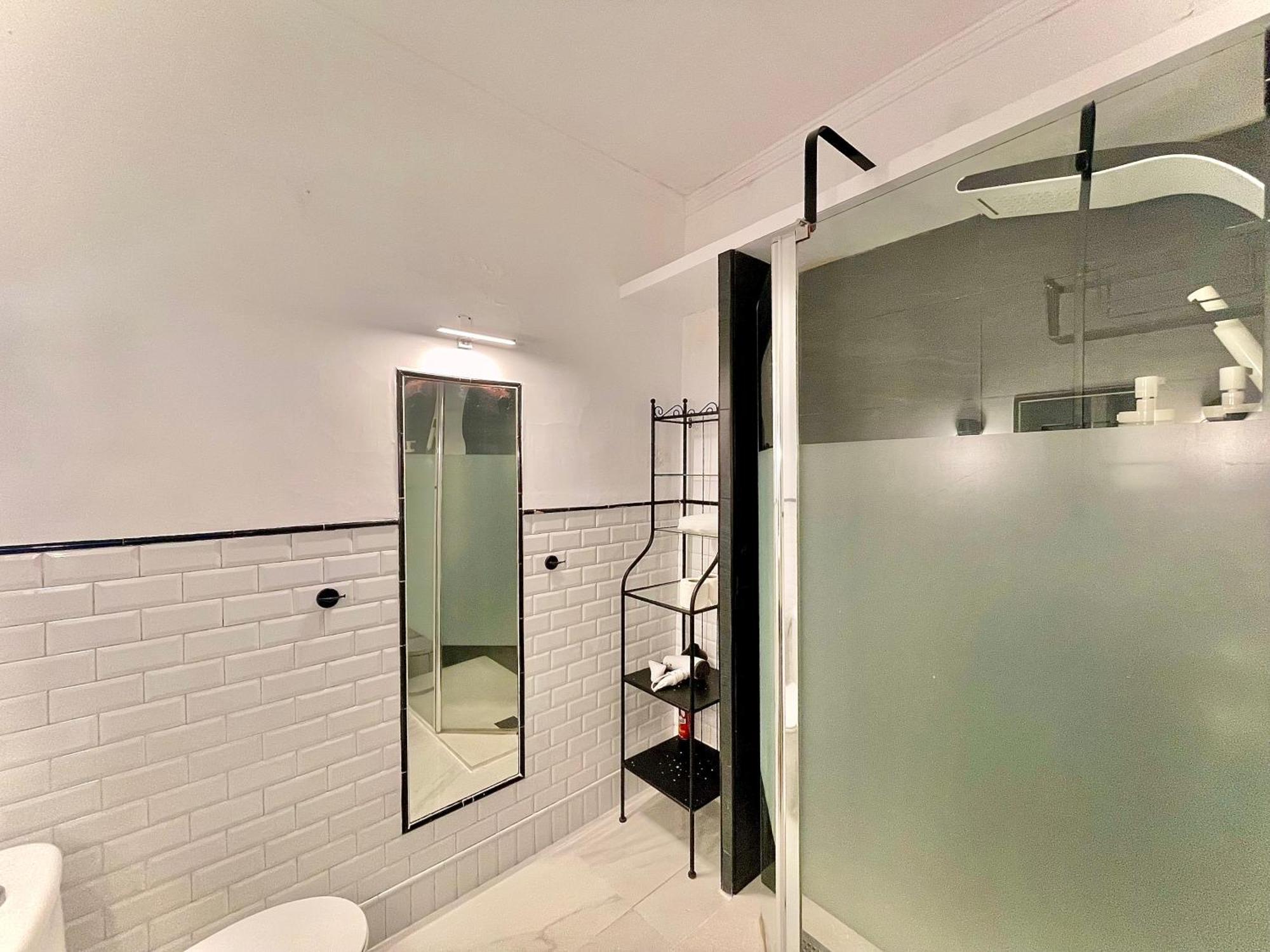 House -Rooftop&Jacuzzi -Stayinseville Sevilha Exterior foto