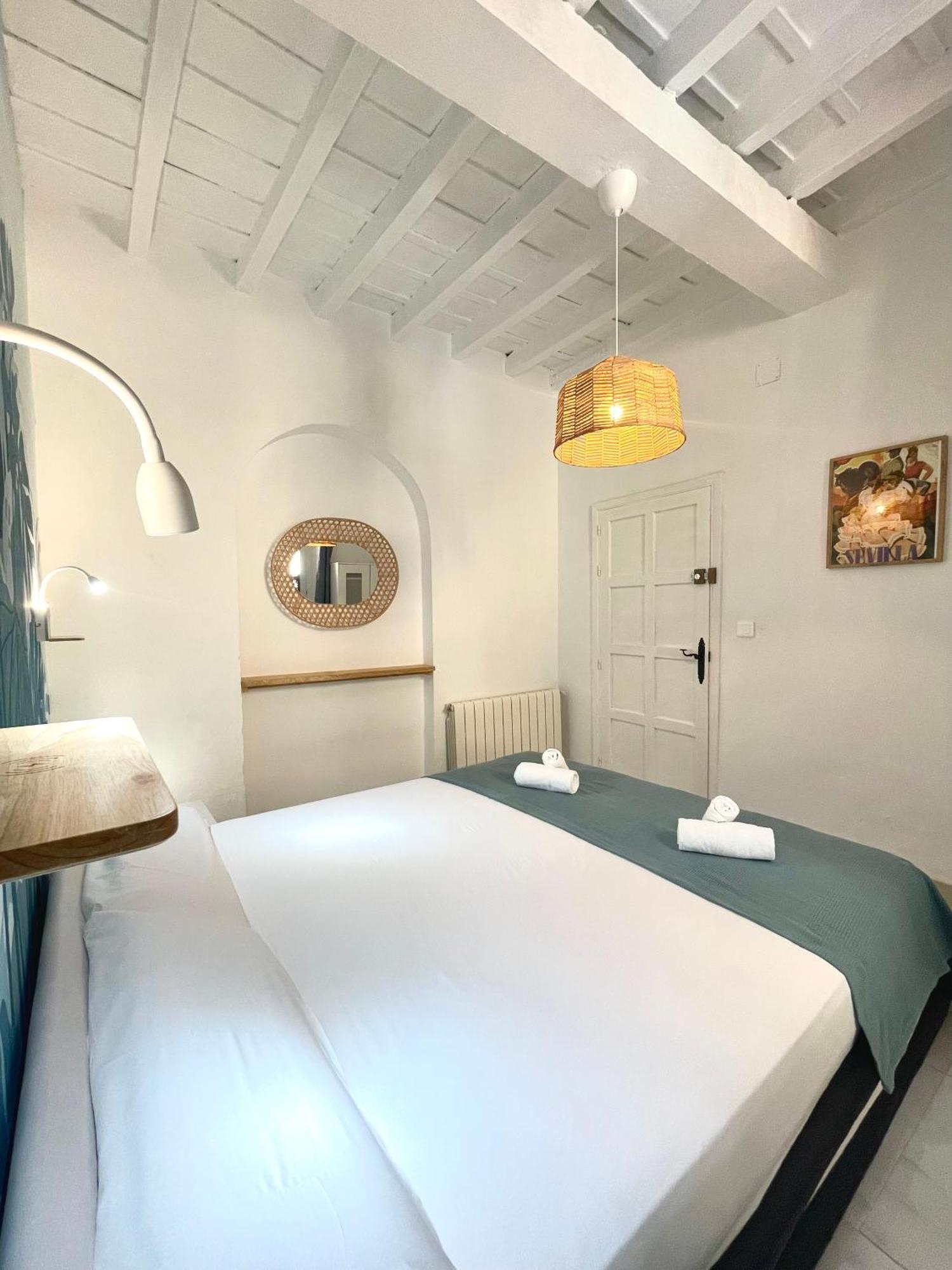 House -Rooftop&Jacuzzi -Stayinseville Sevilha Exterior foto