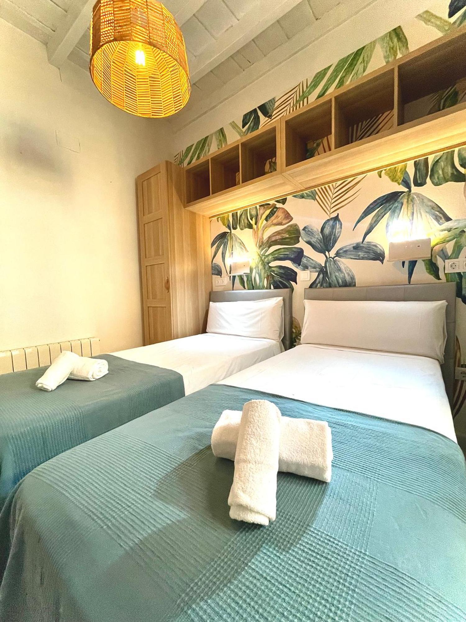 House -Rooftop&Jacuzzi -Stayinseville Sevilha Exterior foto